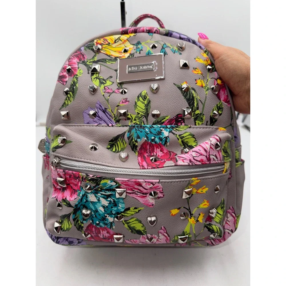 Betsey Johnson betsey johnson
